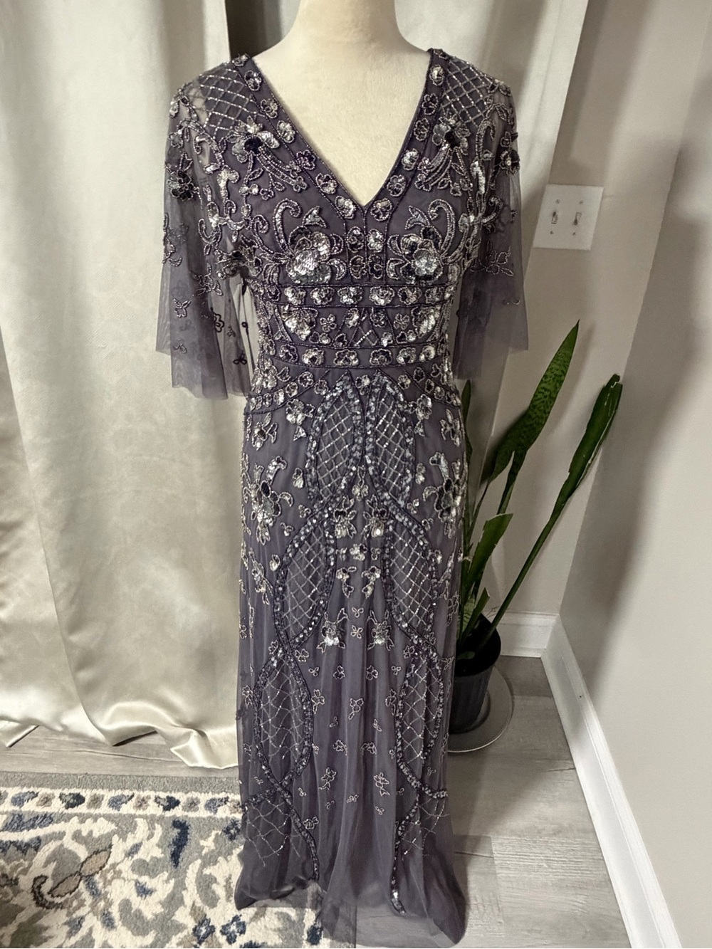 Embellished V-Neck Evening Dress in Dusty Lavender